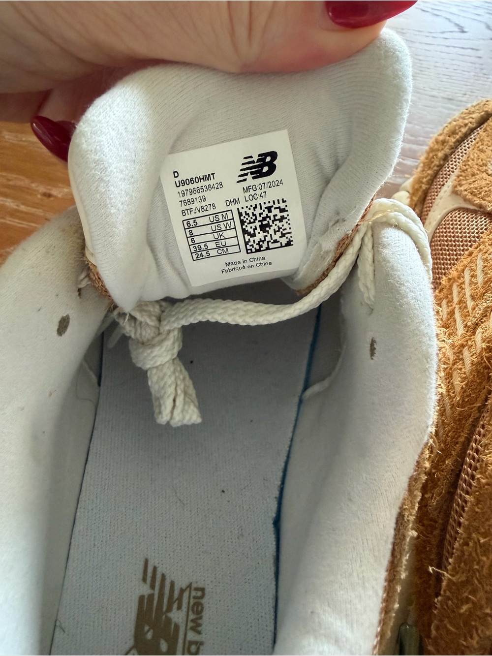 New Balance 9060 Women’s Tan and Cream Retro Chunky Sneaker - Picture 6 of 6
